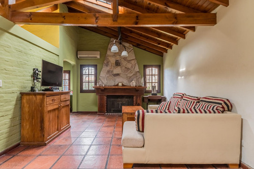 Venta Casa En Monte Grande - 3 Dormitorios - Apto Crédito