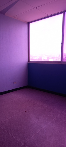 Imagen 12 de 14 de Oficina En Venta En La Torre Maracaibo (efi)