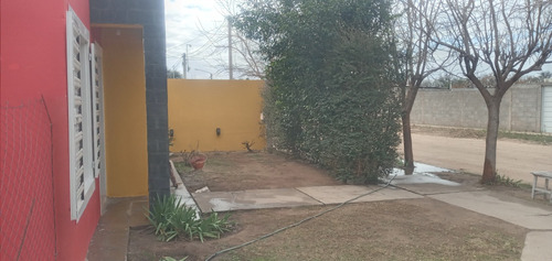 Vendo Casa Exelente Estado De Conservacion Escucho Oferta Recibo Vehículo Como Parte De Pago