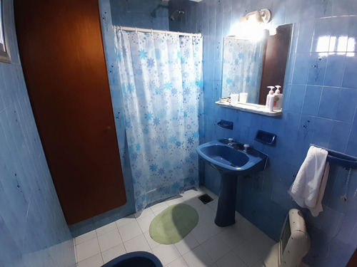 Excelente Chalet De 5 Ambientes