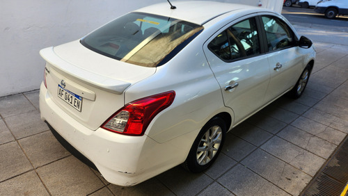 Nissan Versa 1.6 Advance At