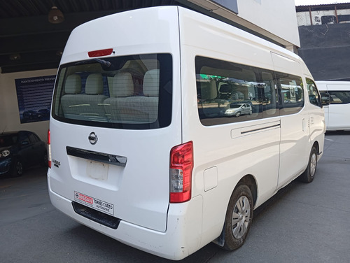 Nissan Urvan 2.5 15 Pas Amplia Aapack Seg Mt