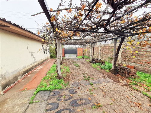 Casa En Venta De 3 Dorm. En Puente Alto