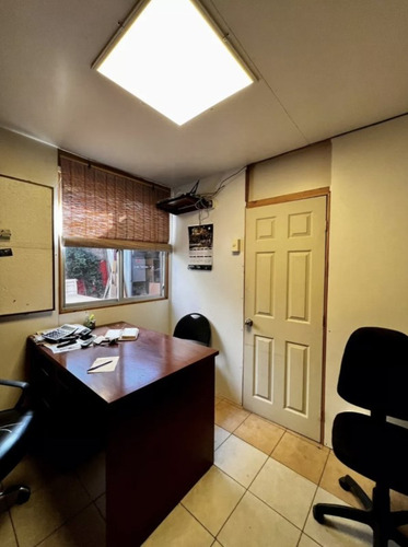 Casa En Venta Con Galpón 510m2, La Granja.