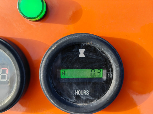 Minicargador Frontal A Gasolina Con Adaptador Para Aditament