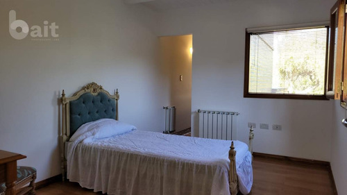 Imagen 12 de 29 de Venta Casa En Lomas De La Carolina Con 4 Dormitorios Y 5 Baños, Impecable!!!