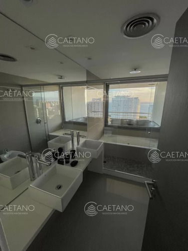 Venta Apartamento - 3 Dormitorios - Mansa - Punta Del Este