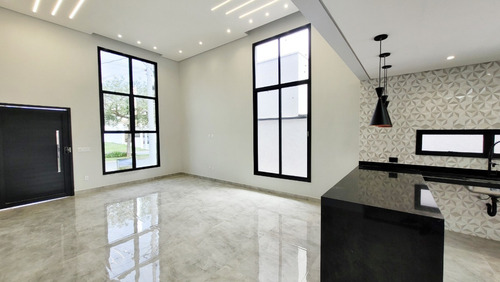 Casa No Condomínio Ouroville Para Venda, 3 Dorm. Com Suíte - Taubaté / Sp