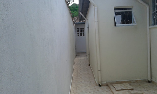 Casa Com 4 Quartos E 2 Banheiros