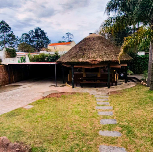 Imagen 6 de 14 de Casa En Punta Del Este Con Piscina Climatizada