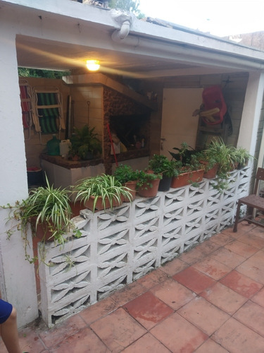 Imagen 4 de 14 de Casa Con Local Impecable Estado O Permuto Por Chacra