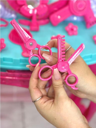 Penteadeira Princesas Infantil Com Banquinho E 13 Acessórios