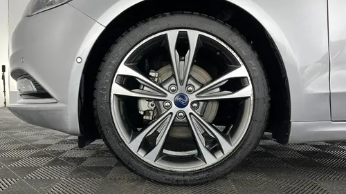 Ford Fusion TITANIUM PLUS