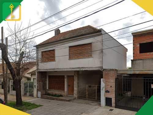 Casa En Venta En Villa Ballester