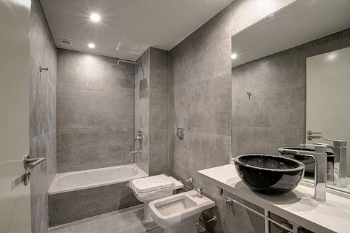 Juncal Y Cerrito. A Estrenar. 1 Y 2 Ambientes En Duplex. Piscina. Solarium. C/parrilla
