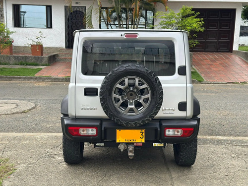 Suzuki Jimny 1.6
