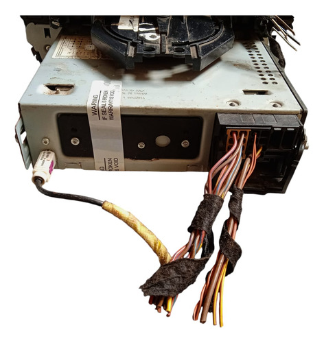 Comando De Ar Central Com Radio Multi Midia Up 2016 (Usado)