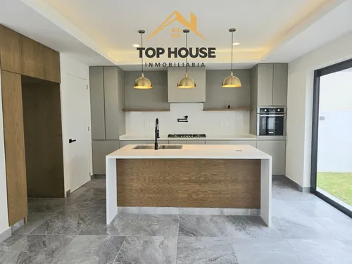 Casa En Venta En Residencial Punta Tiburon En Veracruz