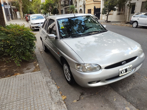 Ford Escort 1.8 Coupe Rs
