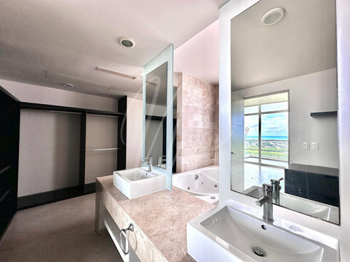 Penthouse / Departamento En Venta En Palmeras, Puerto Cancun
