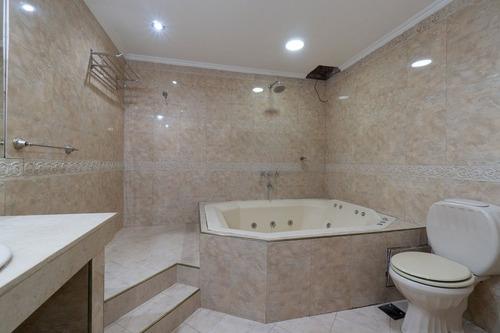 Venta De Casa 6 Ambientes En V. Tesei Apto Credito
