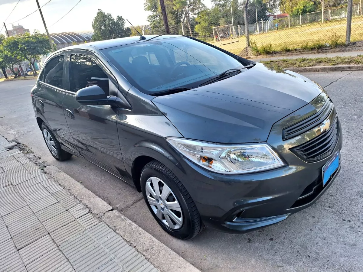 Chevrolet Onix 1.4 Lt 98cv