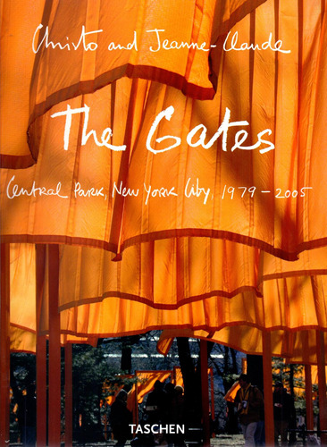 Christo & Jeanne-Claude - The gates: Central Park, New York City 1979-2005, de Volz, Wolfgang. Editora Paisagem Distribuidora de Livros Ltda., capa mole em inglês, 2005