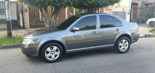 Volkswagen Bora 1.9 Trendline I 100cv 2011