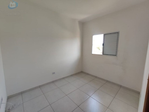 Imagem 8 de 12 de Grande Oportunidade! Linda Casa Sobreposta Com 2 Dormitórios, Sala, Cozinha, Área De Serviço, Wc, 1 - Si1613