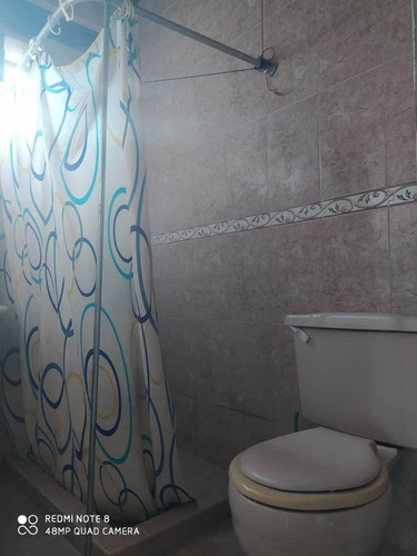 Imagen 4 de 14 de Cómoda Casa La Macarena Sur Los Teques