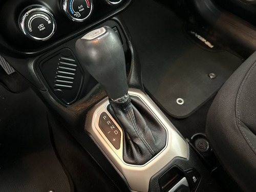 Jeep Renegade Longitude 1.8 4x2 Flex 16V Aut.