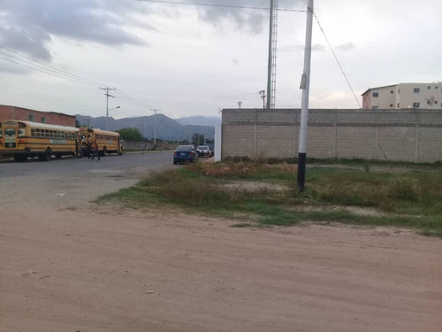 Imagen 4 de 4 de Katherine Castillo Vende Terreno Con Zonificación Comercial