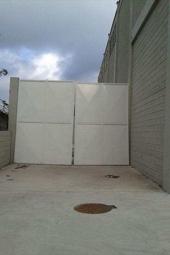 Imagem 2 de 3 de Galpão, Jardim Santa Marta (fazendinha), Santana De Parnaíba, Cod: 109500 - A109500