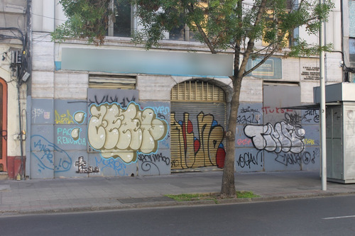 Edificio Comercial En Santiago Centro.