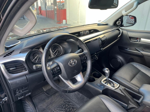 Toyota Hilux 2.8 D-4D TURBO DIESEL CD SRX 4X4 AUTOMÁTICO
