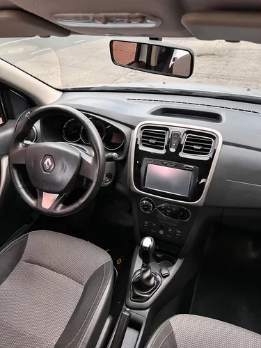 Renault Logan 1.6 Privilege / Intens
