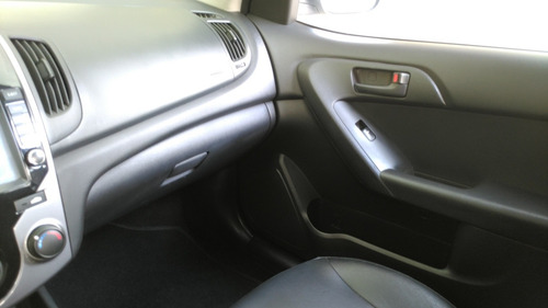 Kia Cerato Forte Automático Full Equipo $15,990