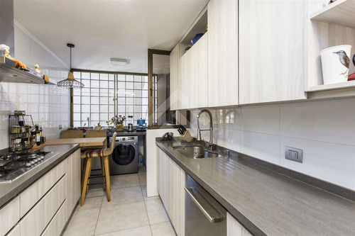 Departamento En Venta De 4 Dorm. En Las Condes