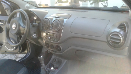 Pálio Essence 1.6 16 V