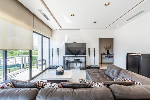 Departamento En Venta En Fraccionamiento Paraíso Country Club