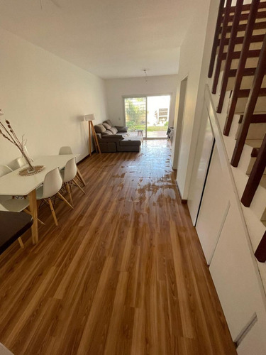 Venta De Duplex 4 Ambientes En Ituzaingo Norte