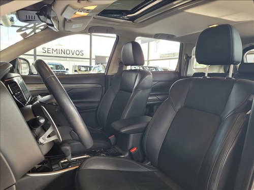 Mitsubishi Outlander 3.0 Mivec v6 Hpe-s Awd