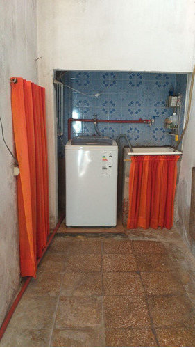 Casa 3 Ambientes En Caseros, Tres De Febrero