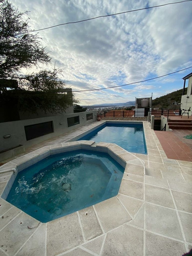 Imagen 2 de 22 de Alquiler Temporario - Casa En Complejo Villa Carlos Paz