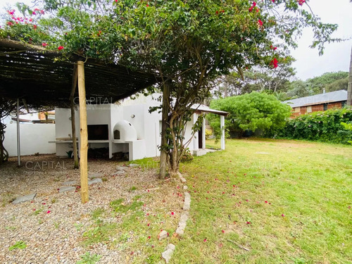 Linda Casa En Venta En Montoya, La Barra