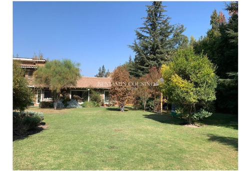 Casa En Venta De 4 Dorm. En Colina