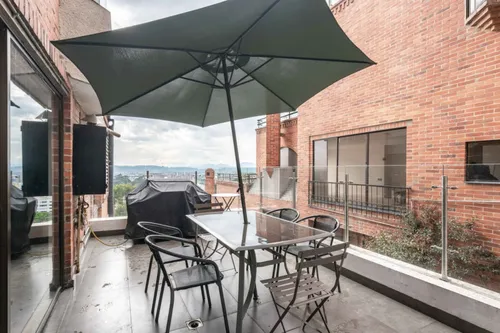 Apartamento En Venta En Bosque De Pinos. Cod V2955