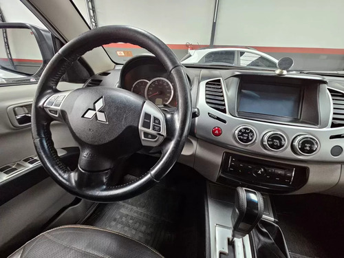 Mitsubishi L200 Triton HPE 2015 3.2 automático 4x4 Diese