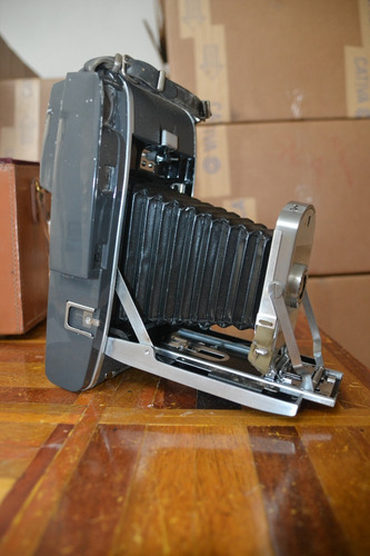 Camera Polaroid 150