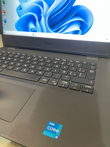 Laptop Dell Vostro 14 3000 16gb Ram 256 M.2 512 Ssd I5-11gen Negro (Usado)